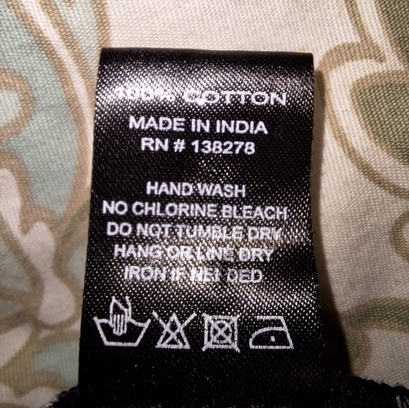 A TIA colorful Dashiki Tunic top. One size fits most. EUC. - Picture 2 of 4